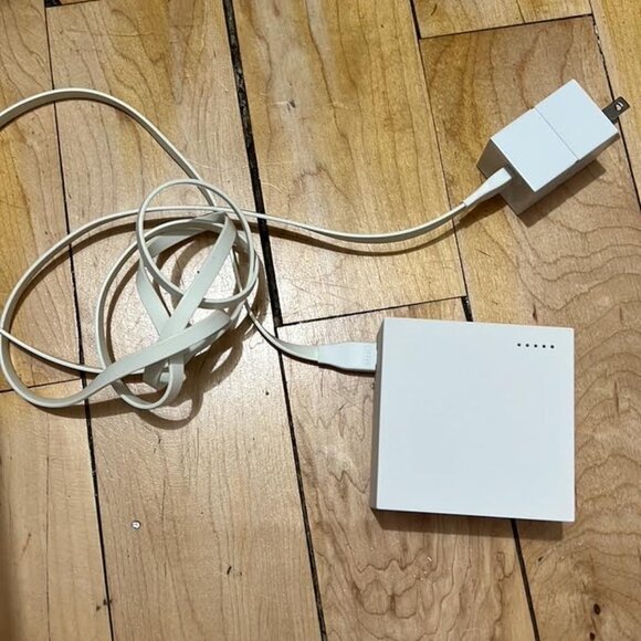 Cue Covid Test Reader - Picture 12 of 16